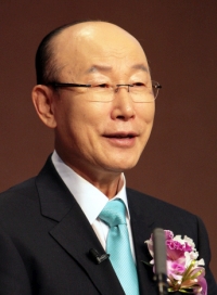 Yonngi Cho_small